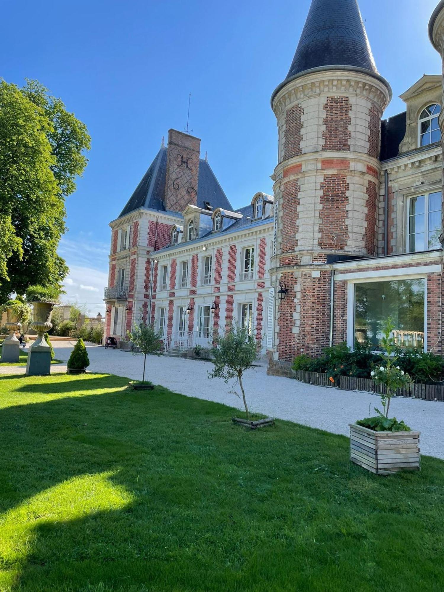 Chateau De La Plumasserie Fontenay-Trésigny Exterior photo